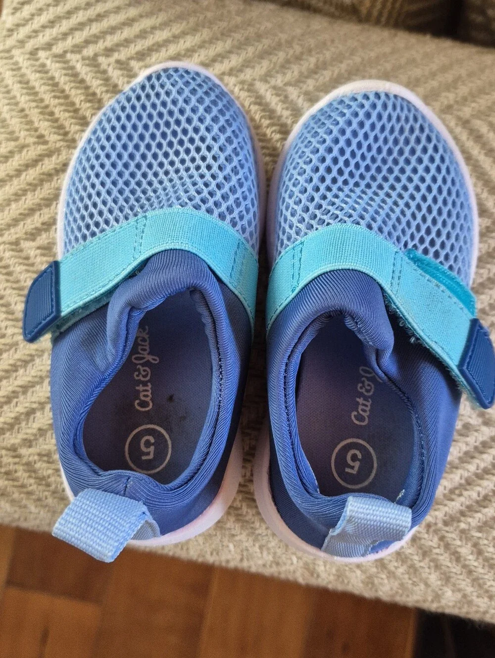 Cat & Jack Blue Water Shoes Size 5 Toddler